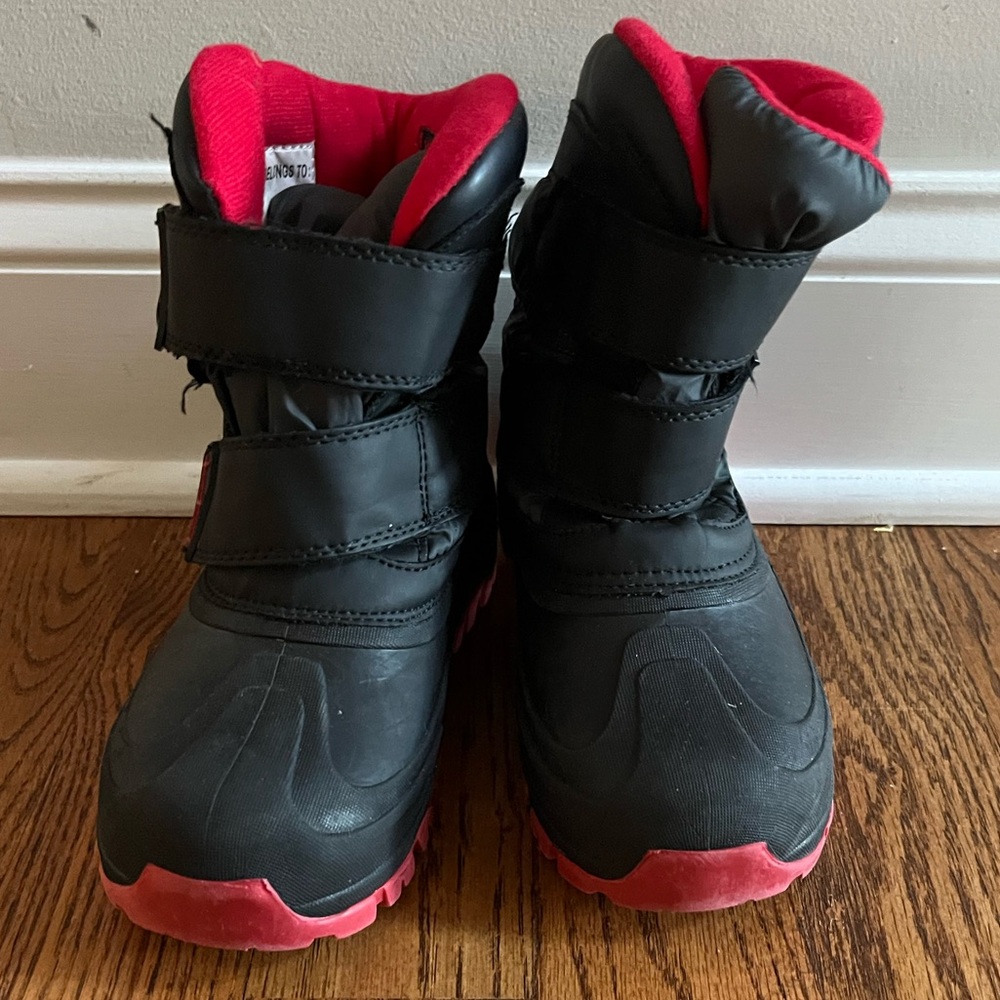 Winter Boots! Boys snow boots.